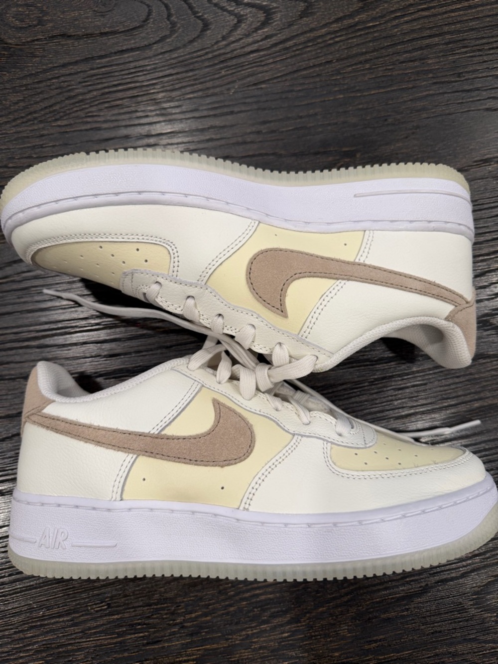 Nike Air Force 1 Low '07 LV8 Coconut Milk Khaki Mens Sports Sneaker 6Y